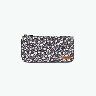 pochette-crossbody-catane-cabaia-reinvente-les-accessoires-et-vetements-pour-les-femmes-hommes-et-enfants-bonnets-sacs-echarpes-chaussettes-serviettes-de-plage